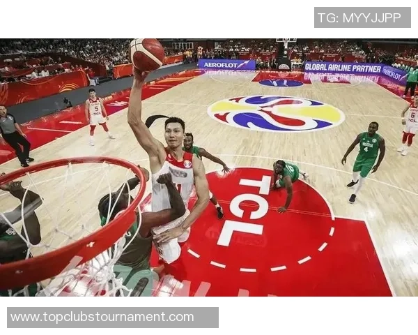 易建联的篮球传奇之路：从青年才俊到国家队核心的成长历程与辉煌成就